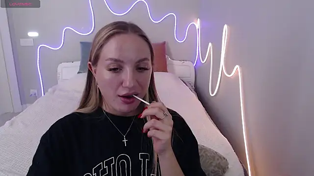 MirrraMisss – Naživo XXX chat