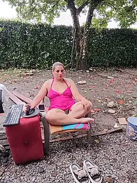 Онлайн чат XXX hotandfierylatinos2023