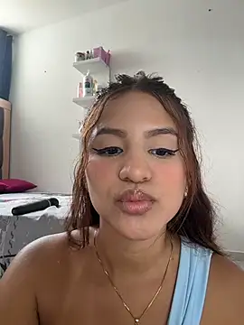 ViankaRose live XXX chat