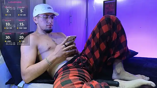 AresMassimoX Live XXX Chat