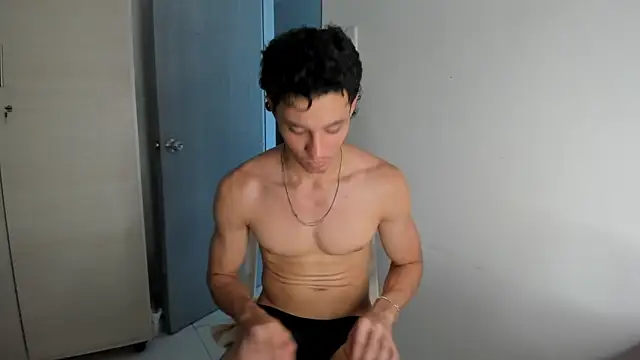 enzo_sloran Live XXX Chat