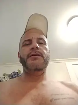 ShaneJames11 Show in webcam