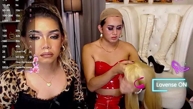 FuckingDollz Show in webcam