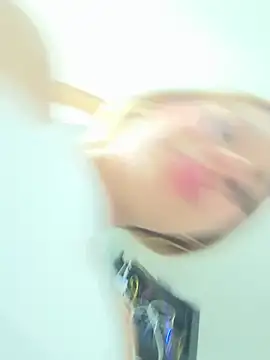 XXX chat uživo modela AuroraSim