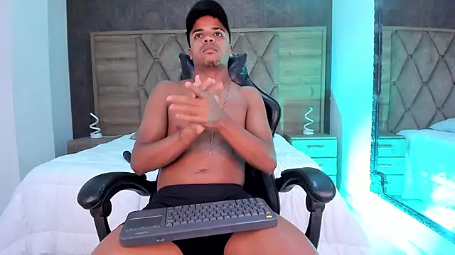 TaylorClay_ Adlı Modelin Web Kamerası Şovu