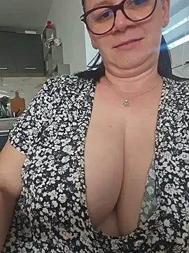 KristenVega Live XXX-Chat