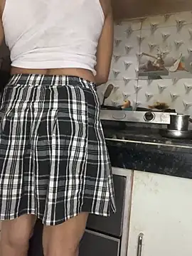 HOTTY-TINA Show in webcam