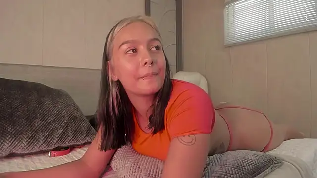 alicee_clark_: онлайн-секс-чат