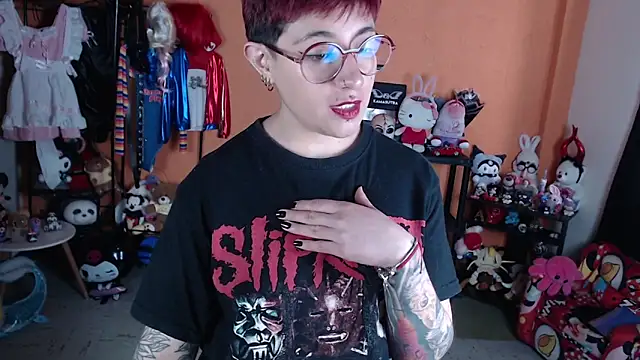 MissMiia2 – Naživo XXX chat