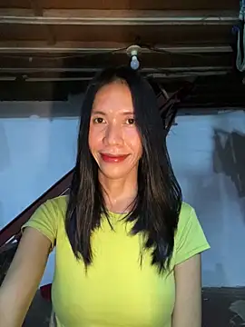 LoveRUBY143 webcam show