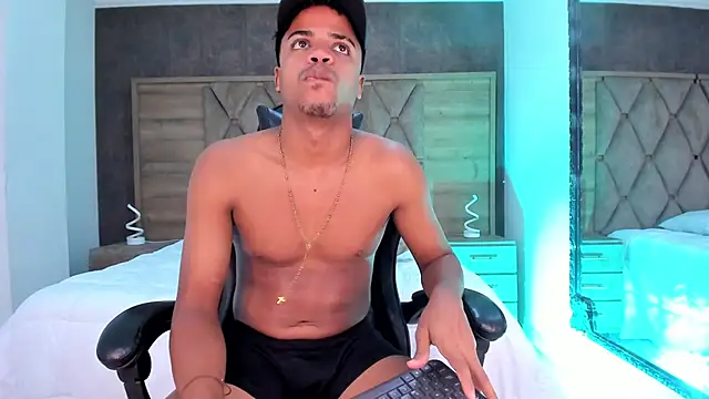 TaylorClay_ Live XXX-chat