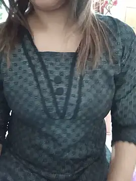 Tanha18n Live XXX chat
