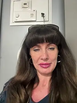 LadyLuxLover's Live XXX Chat