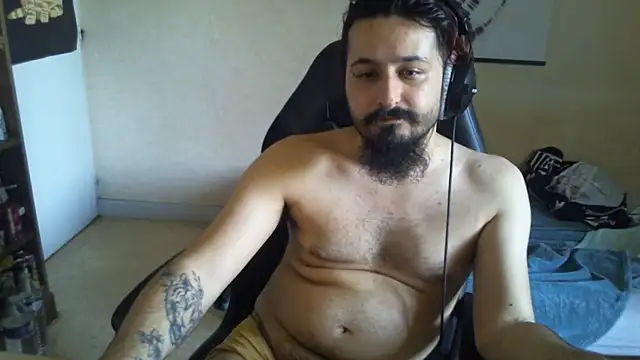kevinmillas webkamerás műsora