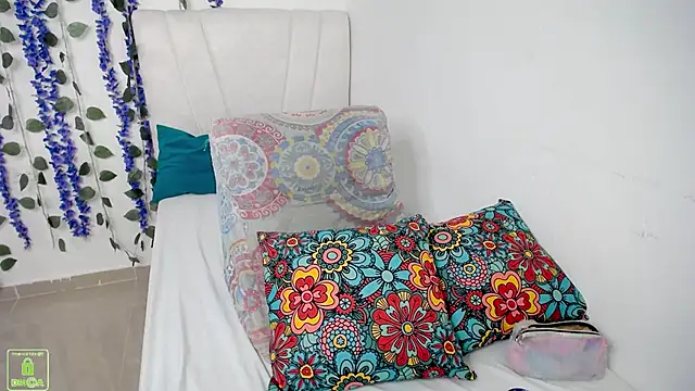NathaliaSweet_11's Live XXX Chat