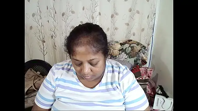 Indiantasha's Live XXX Chat