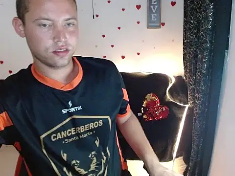 Pokazy przed kamerką – sven_fox723