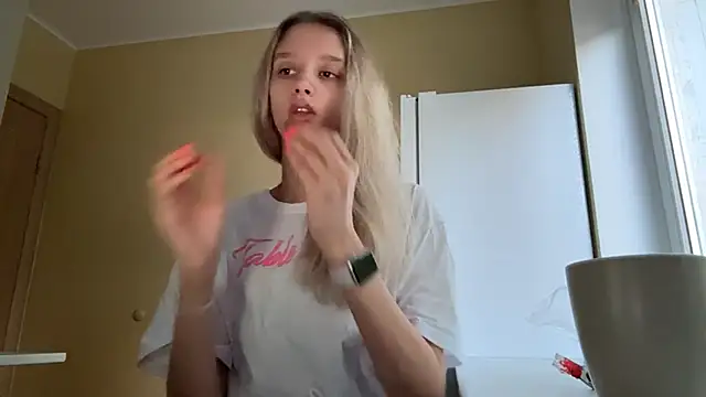 Tiffany_Blom's Webcam Show