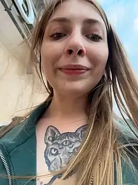 Sunny___Bunny – Naživo XXX chat