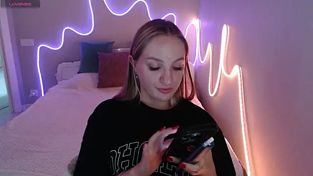 MirrraMisssn Live XXX chat