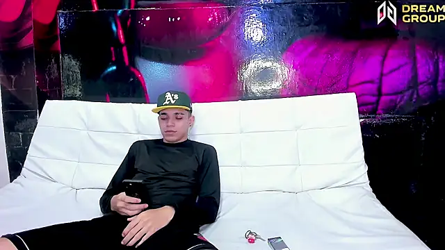 AmazingPartys élő XXX-chatje