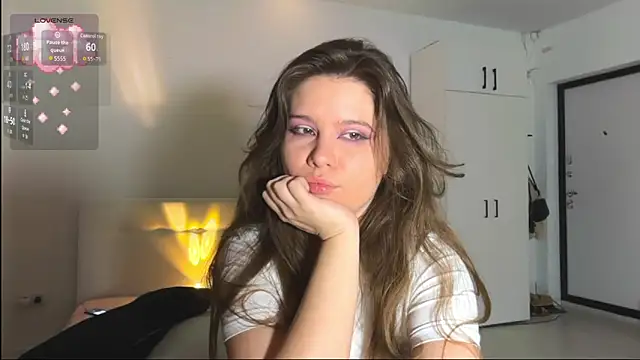 Chatroom XXX en direct de PonyChika