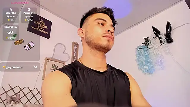 Bastian_MCcormick Show in webcam