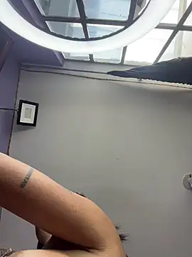 charlotte_stevenss_'s Live XXX Chat