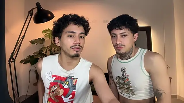 Noah_and_Steven Live XXX-chat