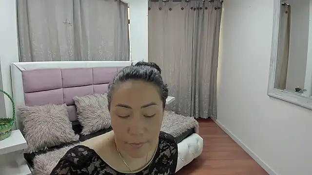 gaby_trent Adlı Modelin Canlı XXX Sohbeti