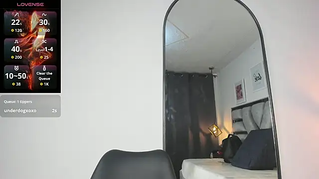 lianfox_ Adlı Modelin Canlı XXX Sohbeti
