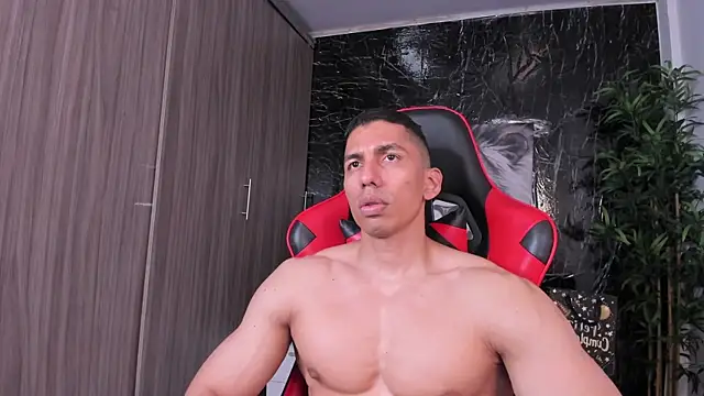 Erik_castle Webcam Show