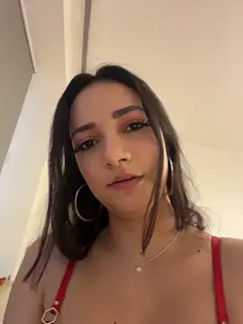 Show modela EmmyBullockk na web-kameri