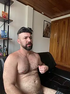 Онлайн чат XXX ADONIS_ART01