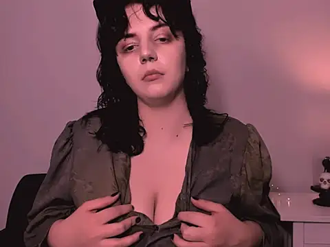 SamantaBunny Adlı Modelin Canlı XXX Sohbeti
