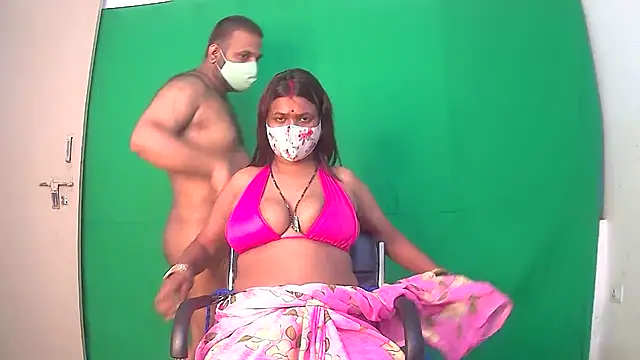 Savita_Desai_BDSM_couple webkamerás műsora
