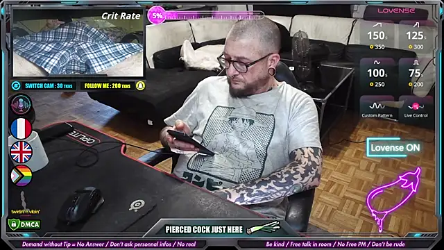 Law_Leek Pertunjukan Webcam