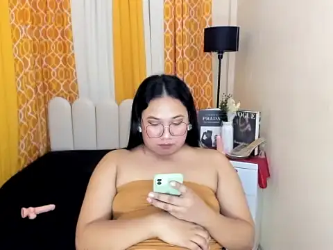 Webkamerová show BigCockLexie