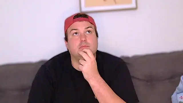ChubbyGayBigFeet Webcam-Show