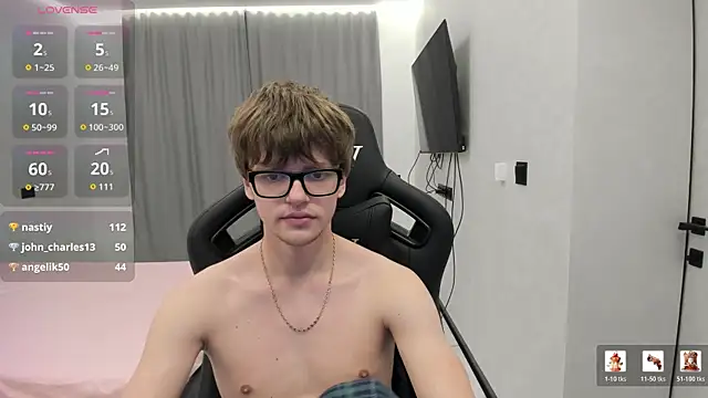 XXX chat uživo modela bonekoambalabu