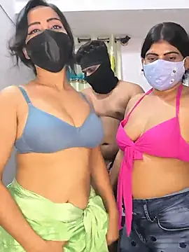 Family02 Webcam-Show