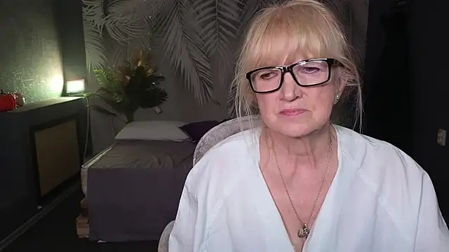 Czat XXX na żywo – Dr_Mireille