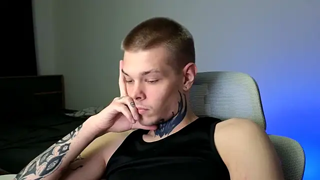 DENIS_HERE Chat XXX live