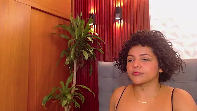 veronica_em1 现场XXX聊天