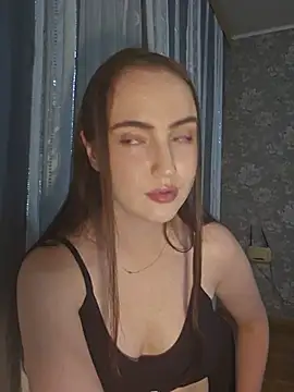 Romaderegan Live XXX chat