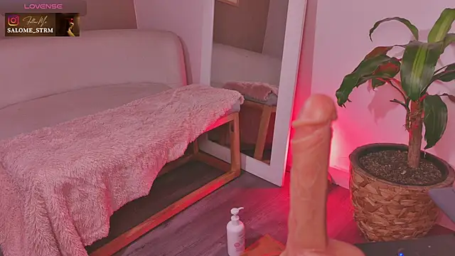 SalomeStorm_のライブXXXチャット