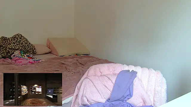 mochakaia's Webcam Show