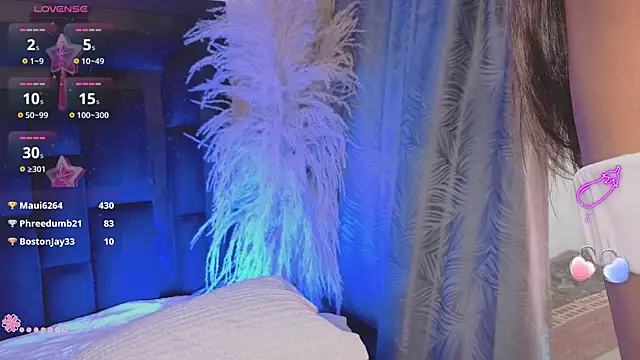 CoralRigan Webcam show