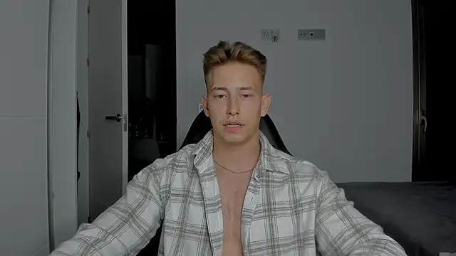 find0m_master Chat XXX live