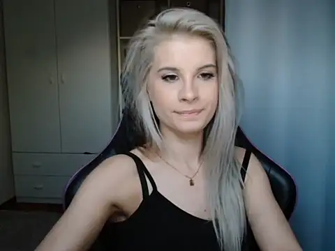 Živý XXX chat KristineGlow